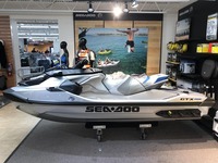 Nouveau modèle 2026 Sea-Doo GTX 230 1630cc 230HP suralimenté 3 places pour le tourisme, jet ski personnel avec iBR iDF, forte demande