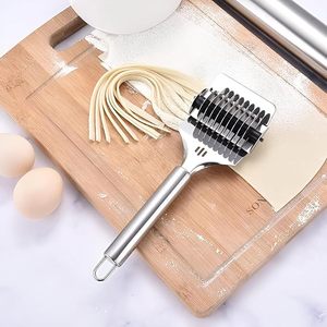 Cortador de Pasta de Acero Inoxidable con Cuchilla Antiadherente, Resistente al Calor y Apto para Horno, Fácil de Limpiar, Accesorio para Cocinar Fideos Caseros - Product Image 3