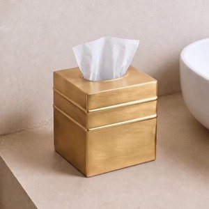 Boîte à mouchoirs décorative en métal martelé couleur laiton, avec fond ouvert, texture granulée, support carré pour mouchoirs - Product Image 4
