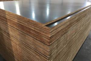 Tablero de Contrachapado Recubierto de Película Negra de Diseño Moderno E1 para Encofrado de Construcción de Villas, Película Protectora para Encofrado de Contrachapado Marino - Product Image 4