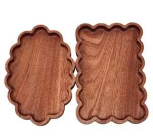 Bandeja de Servir Minimalista de Acero Inoxidable Plateado con Asas Ergonómicas de Madera, Plato Rectangular para Comida, Servidor de Cocina Moderno - Product Image 2