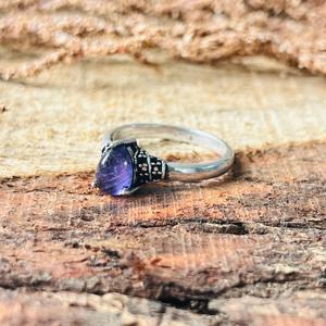 Anillo Boho de Amatista en Forma de Lágrima para Mujer, Bañado en Plata, Latón, Diseño Tribal con Detalles Oxidados, Venta al por Mayor - Product Image 2