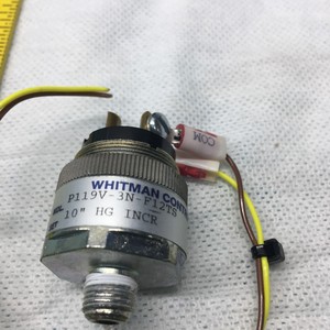 สวิตช์สุญญากาศ 2 Whitman Controls รุ่น P119V-3N-F12TS - อุปกรณ์และอะไหล่เซมิคอนดักเตอร์ระดับโลกที่เชื่อถือได้ - Product Image 1