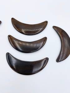 Colgantes de luna creciente de hueso marrón hechos a mano, hueso tallado, hueso natural, fabricación de joyas, colgante tribal, hueso, hueso de búfalo - Product Image 5