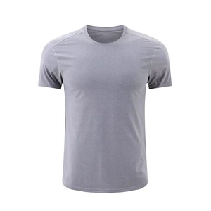 T-shirt de sport gris léger et durable pour homme |   Vêtements d'entraînement personnalisés pour hommes - Product Image 6