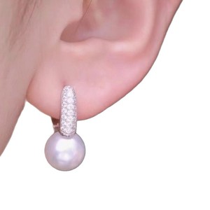Boucles d'oreilles à boucle en perle tendance à la vente chaude Simples polyvalentes et élégantes pour femmes - Product Image 5