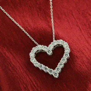 Collar de Diamantes Sintéticos Cultivados en Laboratorio con Corte Brillante en Oro Blanco para Mujer, Estilo Romántico, Joyería de Boda, Color G, Certificado IGI AMBER - Product Image 2