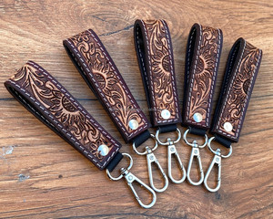 Porte-clés porte-clés en cuir usiné de conception personnalisée promotionnelle en gros porte-clés en cuir de vache durable et durable - Product Image 2