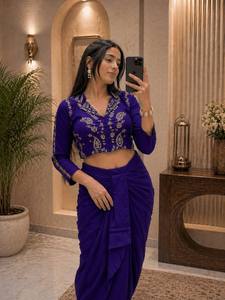 Ensemble coordonné dhoti élégant orné de paillettes pour soirées, tenues de mariage et occasions spéciales - Product Image 2