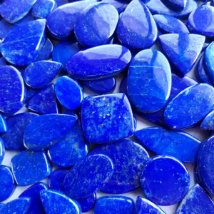 Cabujones de Piedra Lapislázuli Natural Genuina |   Azul Real Pulido a Mano |   Formas Mixtas de 25-30 mm |   100g de Suministros para la Fabricación de Joyas - Product Image 3