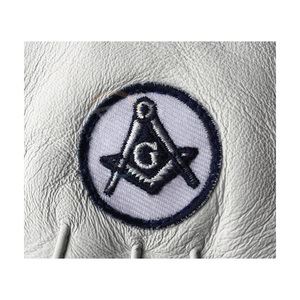 Gants de Maître Maçon pour Loge Bleue en Cuir Blanc avec Broderie Carré et Compas G – Haute Qualité, Fournisseur OEM en Gros - Product Image 4