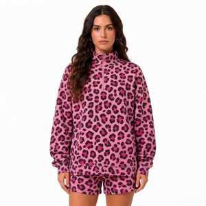 Ensemble court surdimensionné personnalisé pour femme : Sweat-shirt à col montant et demi-zip, design décontracté à manches longues, pull confortable assorti à un short - Product Image 6
