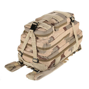 Sac à dos tactique prêt pour l'aventure avec bretelles réglables et caractéristiques d'organisation pratiques - Product Image 3