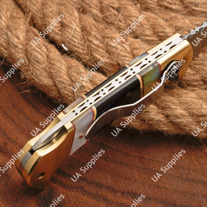 Couteau pliant de luxe en acier Damas avec manche en corne de taureau exotique, couteau tactique professionnel EDC pour le camping et la chasse, vente en gros - Product Image 5