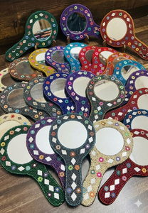 Espejo decorativo de brocado para regalar en bodas, haldi, mehndi, baby shower, fiestas de henna, noches de dholki. - Product Image 5