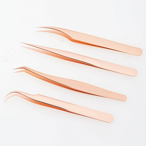 Pince à épiler professionnelle en acier inoxydable doré durable pour extensions de cils, droite, courbée, à pointe dentelée, personnalisable avec logo privé - Product Image 4