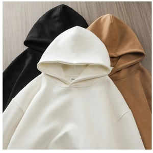 Sweat-shirt à capuche marron pour homme en coton French Terry, coupe ample, décontracté, pour l'automne, avec logo imprimé sur le devant et poche. - Product Image 3