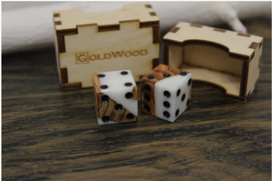 Ensemble de dés de jeu décoratifs écologiques en résine et bois rayé poli, artisanal, en bois naturel et résine pour jeux de table - Product Image 3