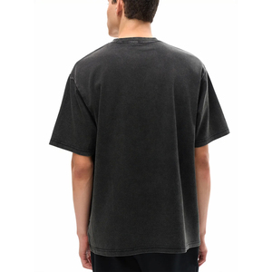 เสื้อยืดคอกลมแขนสั้นผู้ชายทรงโอเวอร์ไซส์ สีดำ ผ้าฝ้าย ดีไซน์เรียบง่าย สีพื้น ทอแบบเรียบ - Product Image 5