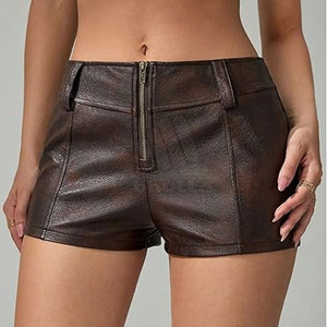 กางเกงขาสั้นหนังผู้หญิง ระบายอากาศได้ดี เป็นมิตรกับสิ่งแวดล้อม สีและโลโก้สั่งทำได้  สไตล์สตรีทแวร์ ดีไซน์ปรับแต่งได้ - Product Image 6