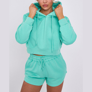 Ensemble de survêtement pour femmes de haute qualité, haut court, taille plus, manches longues, sweat à capuche, short, logo personnalisé, 100% coton molletonné - Product Image 5