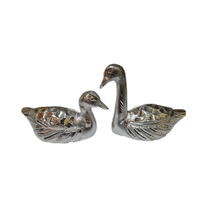 Statues modernes de canard/cygne baiser Belle aluminium pour les sculptures d'oiseaux d'amour Vastu Feng Shui Symbole de l'amour - Product Image 1