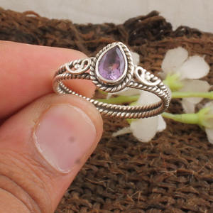 Bague en argent sterling 925 avec améthyste naturelle ronde taille brillant sertie clos, pierre précieuse violette, bijoux authentiques en gros pour femmes - Product Image 2