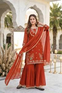 Robe Anarkali brodée rouge rouille pour femme, tenue de mariage indienne traditionnelle, longueur cheville, en coton, coupe classique - Product Image 3