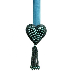 Adorno colgante de pared en forma de corazón de Color turquesa personalizado, abalorio artesanal hecho a mano para el hogar, decoración navideña - Product Image 1