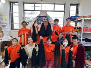 ผมแท้เวียดนามแบบจัดเรียงเกล็ดผมอย่างดี เนื้อผมนุ่มสลวย แบบตรงและแบบลอน  ต่อผมแบบเครื่องจักร ราคาขายส่ง - Product Image 6