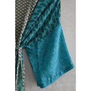 Kimono largo de seda con patchwork estilo bohemio para mujer, bata de noche relajada, ropa de descanso fluida - Product Image 4