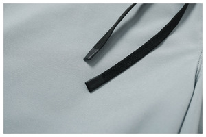 Shorts de sport décontractés pour hommes, confortables, coupe ample, taille mi-haute, avec cordon de serrage personnalisé, en tissu épais - Product Image 3