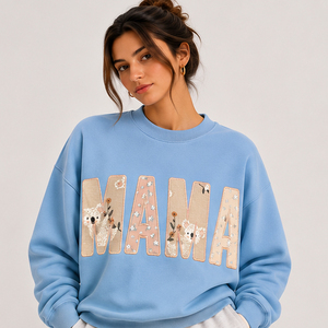 เสื้อสเวตเชิ้ตคอกลมปักลาย Mama สำหรับผู้หญิง สไตล์วาร์ซิตี้ ตัวอักษรแบบกำหนดเอง ทรงโอเวอร์ไซส์ สวมใส่สบายๆ สตรีทแวร์ ลายกราฟิก ผ้าฟลีซ - Product Image 5