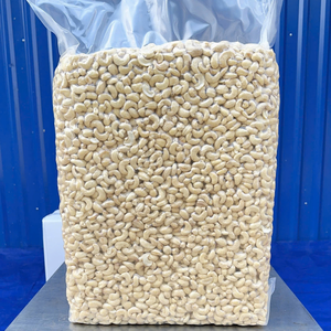 Noix de cajou de qualité supérieure en vrac, noyaux de cajou, emballage personnalisé, noyaux de cajou SANTIGO - Product Image 1