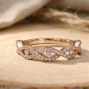 Bague de fiançailles en diamant de laboratoire rond, bague d'anniversaire en platine, bijoux de mariée, bijoux fins, cadeau pour elle, bague à bande torsadée - Product Image 2