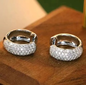 Bijoux fins, design de luxe, boucles d'oreilles en diamant moissanite de clarté D à 5 rangs, or massif 18 carats, boucles d'oreilles hip hop pour homme et femme - Product Image 1