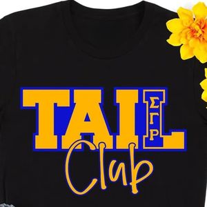 Camiseta Personalizada Tail Club para Mujer, Manga Corta, Cuello Redondo, Diseño Gráfico con Letras Griegas, Estilo Casual, Universitario, Urbano - Product Image 6