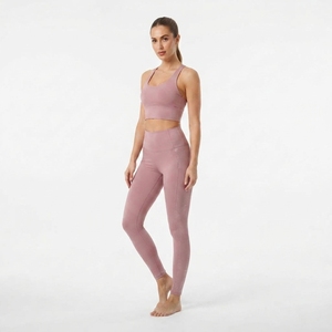 Conjunto Deportivo de Dos Piezas para Mujer, Sujetador Deportivo Sin Costuras Rosa, Leggings de Cintura Alta, Ropa Deportiva - Product Image 4