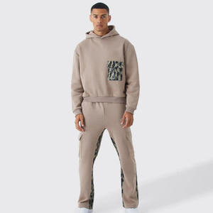 Chándal Deportivo para Hombre, Nuevo Estilo Popular, Chándal Personalizado, Chándal de la Mejor Calidad, Chándal DTF Hecho en Pakistán - Product Image 1
