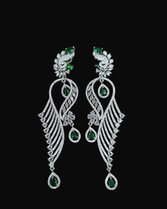 Pendientes de Araña Lucentarts con Forma de Flor y Piedras AD, de Latón Bañado en Rodio Plateado, Estilo Étnico, Joyería para Aniversario - Product Image 2