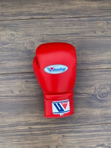 Set de Guantes y Protector de Cabeza de Boxeo Winning, Cuero Rojo, 14 y 16 Onzas, con Cordones, Dedos Completos, para Adultos, Alta Calidad, Logotipo Personalizado, Equipo de Boxeo - Product Image 4