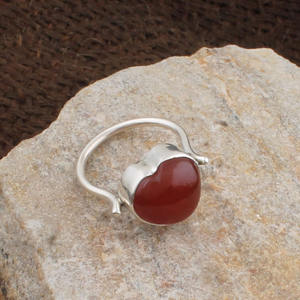 แหวนเงินแท้ 925 ประดับหินออนิกซ์สีแดงรูปหัวใจทรงเหลี่ยมเจียระไนแบบบริลเลียนท์ งานแฮนด์เมด สไตล์โบโฮคลาสสิก เรียบหรู - Product Image 3