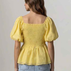Haut court jaune à manches bouffantes pour femme, col carré, froncé, coupe ample, 100 % coton, style Prairie Chic estival - Product Image 4