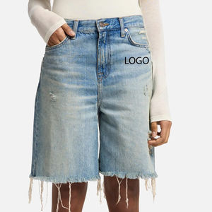 Shorts en jean pour femme, taille haute, design chic et tendance, style streetwear, qualité supérieure, avec logo. - Product Image 1