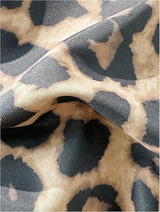 Conjunto de Bikini con Estampado de Leopardo para Mujer, Top Halter con Lazos Laterales, Parte Inferior de Spandex y Poliéster, Traje de Baño de Dos Piezas Elástico - Product Image 5