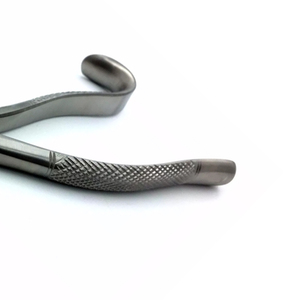 Pinzas de Extracción Dental de Acero Inoxidable de 12 Mandíbulas con Empuñadura Moleteada para Clínicas - Product Image 4