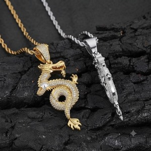 Collier Pendentif Cœur de Dragon Chinois Plaqué Or 18K Style Hip Hop Entièrement Pavé de Zircons Chaîne en Laiton Unisexe Cadeau Idéal pour Soirées - Product Image 4