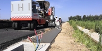 Intelligent Automatic Kerb Slip Form Machine Municipal Infrastructure Building Gear