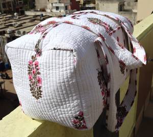 Bolso de Viaje Boho 2026, Nuevo, Hecho a Mano, Estampado con Bloques, 100% Algodón, con Asa Larga de Cuerda, Diseño Acolchado, Tamaño Mediano para Mujer - Product Image 3