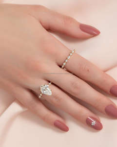 Bague de mariage/fiançailles unisexe en or blanc 14 carats de fabrication IGI/GIA, diamant taillé vintage, cadeau de fête d'anniversaire raffiné pour lui et elle - Product Image 2